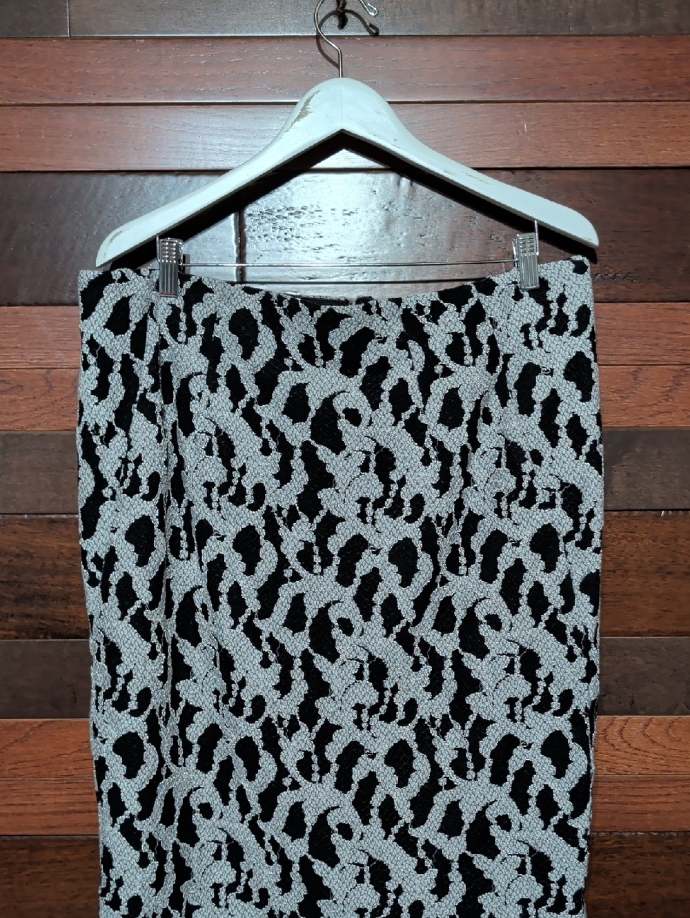 Lane Byrant Classic Black and White Patterned Pencil Skirt
